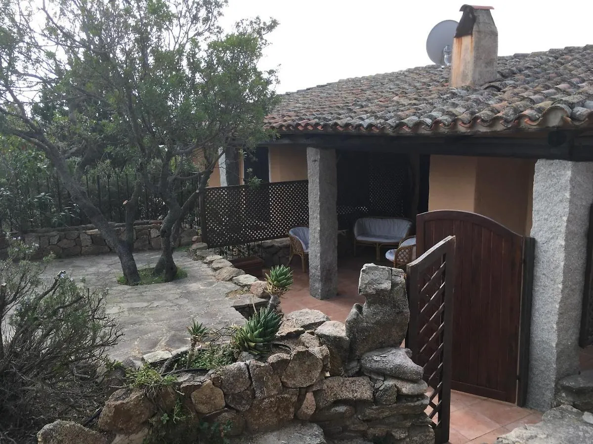 Delightful Cottage With Pool 몬테 페트로수