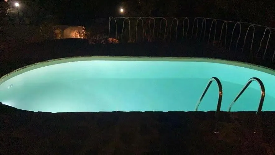 펜션 Delightful Cottage With Pool 몬테 페트로수 이탈리아